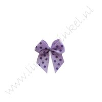 Satijn strikje 24x24mm - Stip Lavendel Paars